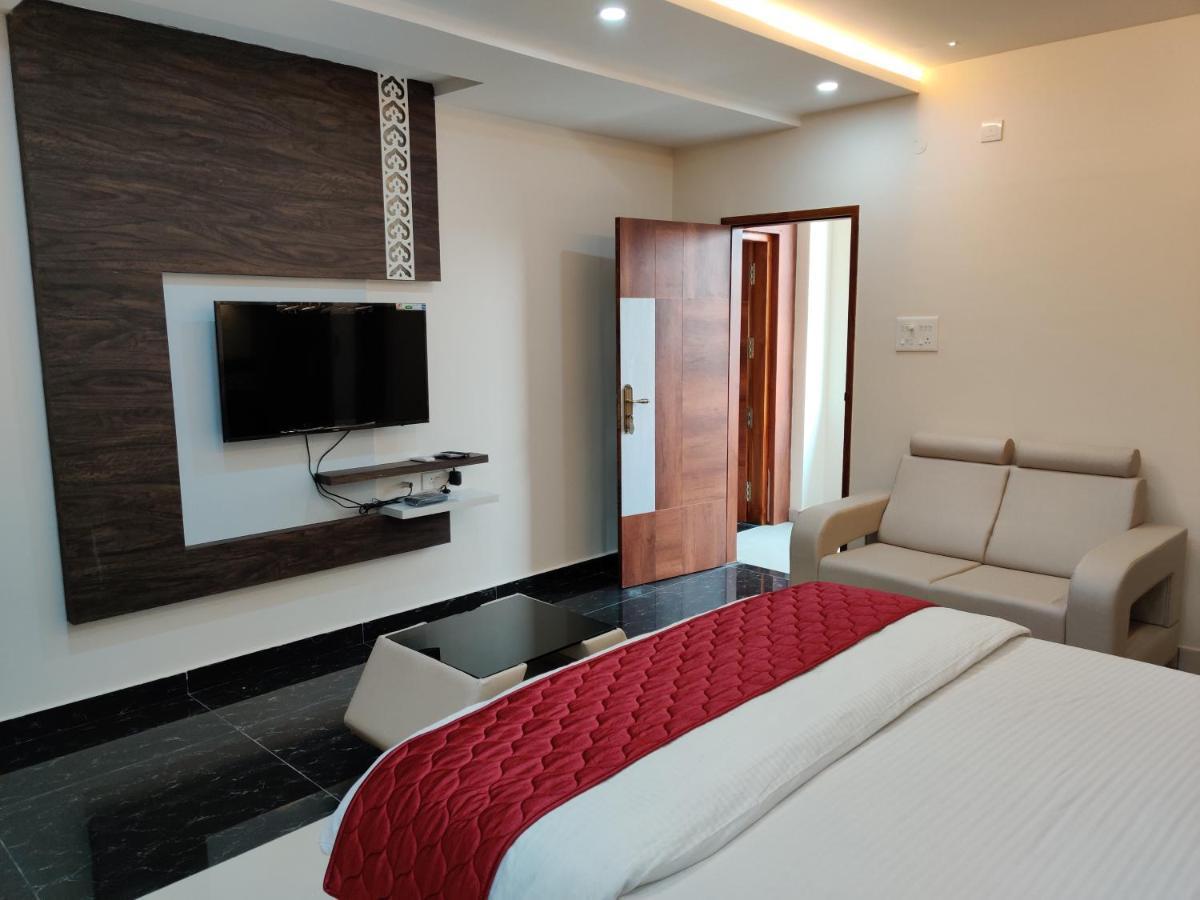 Hotel Pagadala Grand Residency Bāpatla Exterior foto